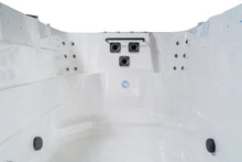 Load image into Gallery viewer, Swim Spa Aquapace  17 Feet