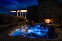 Load image into Gallery viewer, Hot Tub Ikon Spa - Unique design